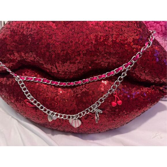 Betsey johnson Large/XL going all out 2 chain statement  lips heel jewelry belt - Picture 4 of 7